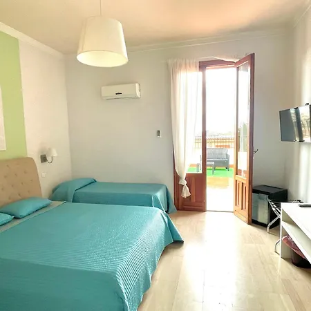 Simonetta's Πανσιόν 4*